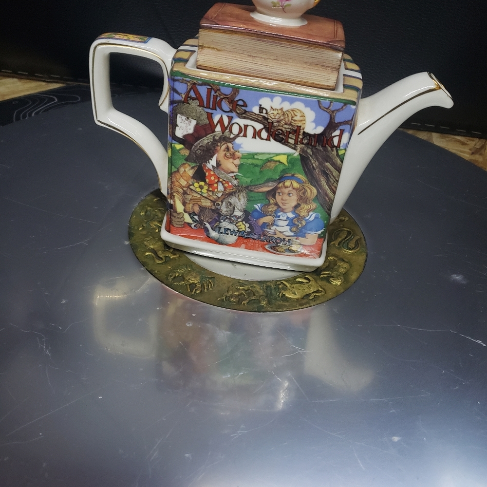 Teapot